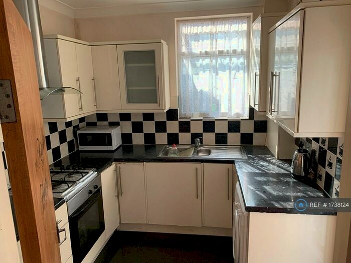 4 Bedroom Terraced House To Rent In Eclipse Road, London, E13