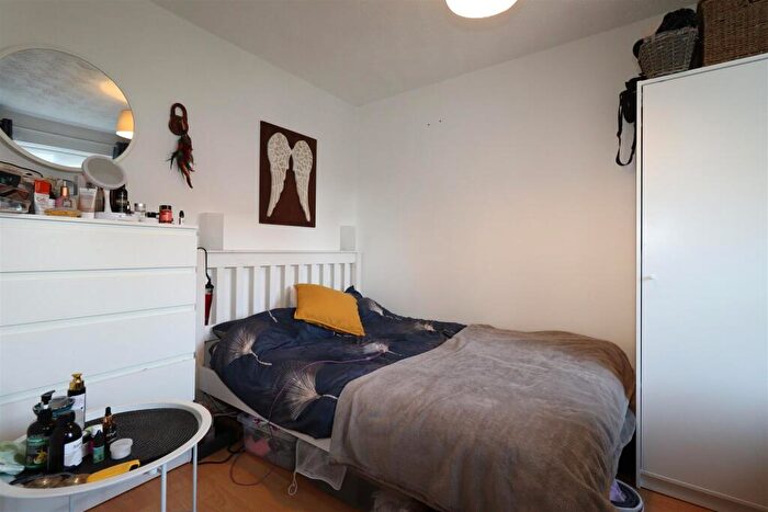 1 Bedroom Flat To Rent In Flat Wordsworth House, Macclesfield, SK10