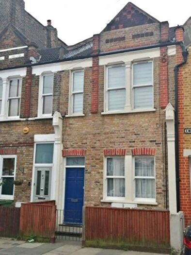 2 Bedroom Flat To Rent In Ennersdale Road, London, SE13