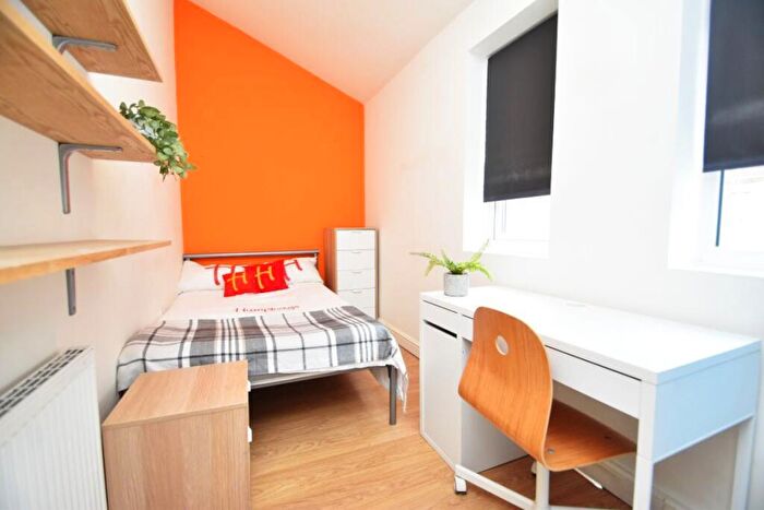 7 Bedroom House To Rent In Wynyard Grove -, DH1