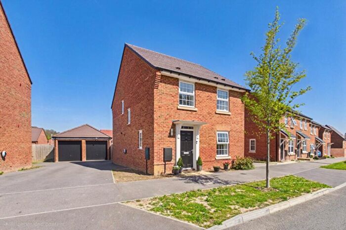 4 Bedroom Detached House For Sale In Garrison Meadows, Donnington, Newbury, Berkshire, RG14
