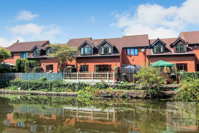 3 Bedroom Terraced House To Rent In Claytons Drive, Lenton, Nottingham, NG7