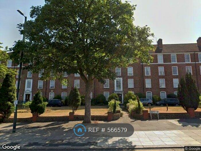 3 Bedroom Flat To Rent In Dudley Court, London, NW11