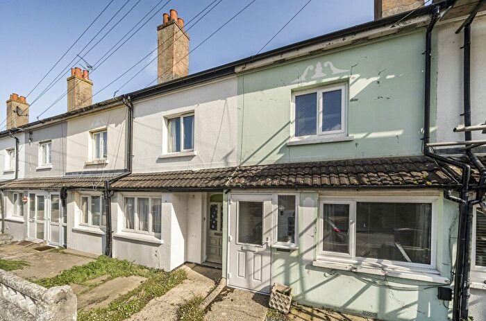 3 Bedroom Terraced House For Sale In North Road, Selsey, PO20