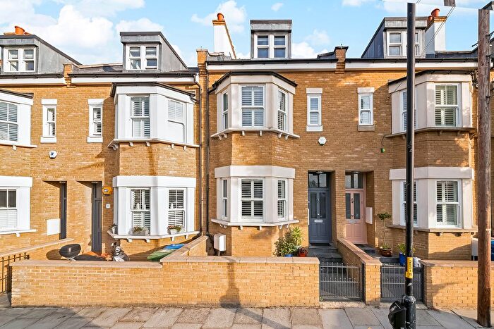 4 Bedroom Terraced House For Sale In Athenlay Road, Nunhead, SE15