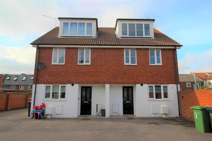 4 Bedroom Town House To Rent In Abbie Rose Court, Gruneisen Road, Stamshaw, Portsmouth, Hants, PO2