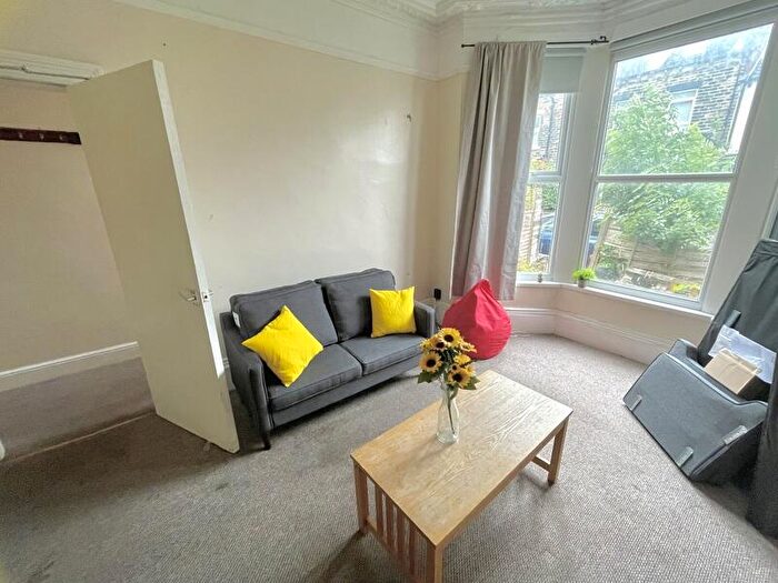 4 Bedroom Terraced House To Rent In Delph Mount, Woodhouse, Leeds, LS6