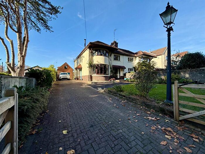 3 Bedroom Semi-Detached House For Sale In Merthyr Road, Llwydcoed, Aberdare, CF44