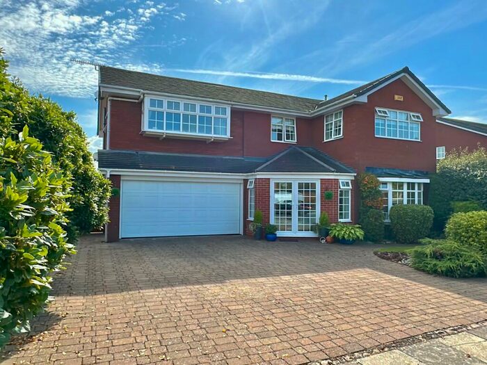 4 Bedroom Detached House For Sale In Elsworth Close, Formby, Liverpool, L37