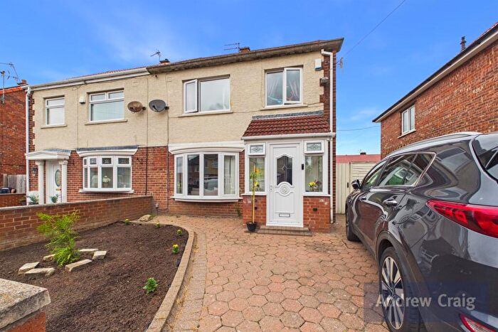 3 Bedroom Semi-Detached House For Sale In Fife Avenue, Jarrow, NE32