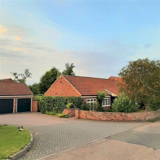 3 Bedroom Bungalow To Rent In Beech Close, Gringley-on-the-Hill, Doncaster, DN10