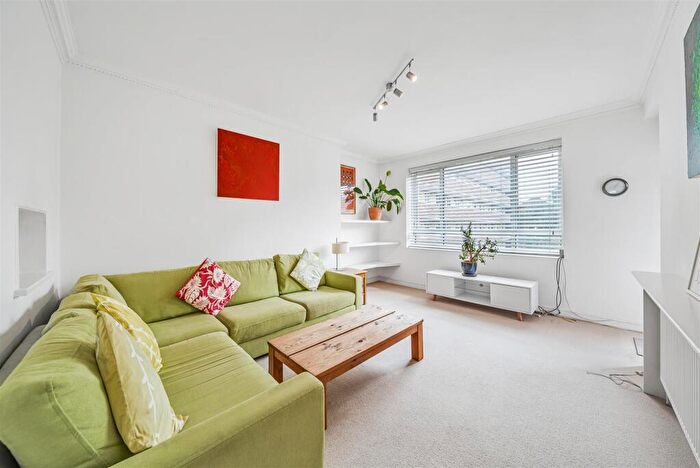 1 Bedroom Apartment To Rent In Townshend Estate, St John's Wood, NW8