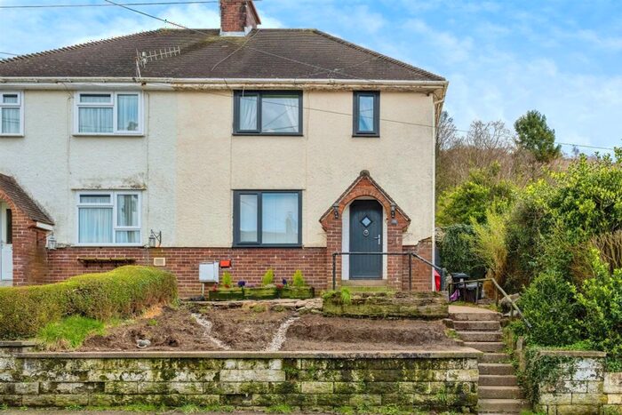 2 Bedroom Semi-Detached House For Sale In Graigola Road, Glais, Swansea, SA7