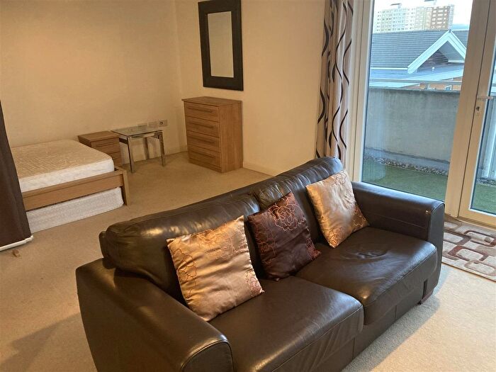 1 Bedroom Flat To Rent In Hansen Court, Heol Glan Rheidol, Cardiff, CF10