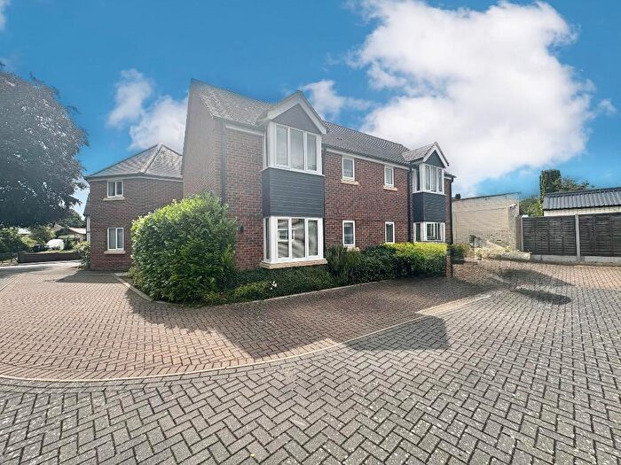 2 Bedroom Apartment For Sale In The Sidlings, Station Road, Toddington, Bedfordshire, LU5