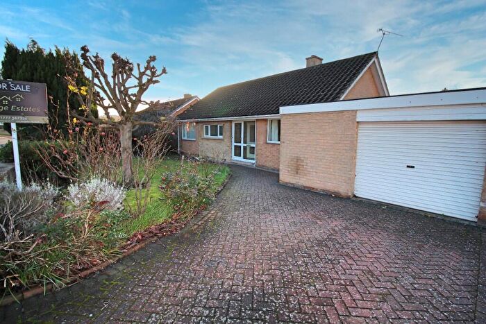 2 Bedroom Detached Bungalow For Sale In Almond Grove, Worksop, Nottinghamshire, S80