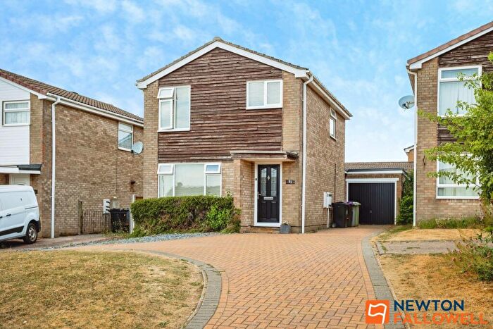 3 Bedroom Detached House For Sale In Barrowby Gate, Grantham, NG31