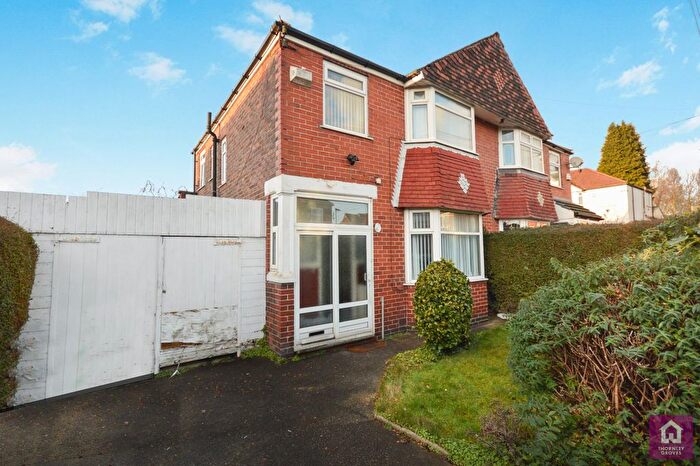 3 Bedroom Semi Detached House For Sale In Woodhalt Road, Manchester, Greater Manchester, M8