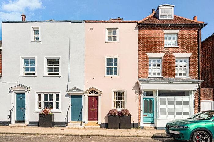 3 Bedroom Character Property For Sale In Queen Street, Emsworth, PO10