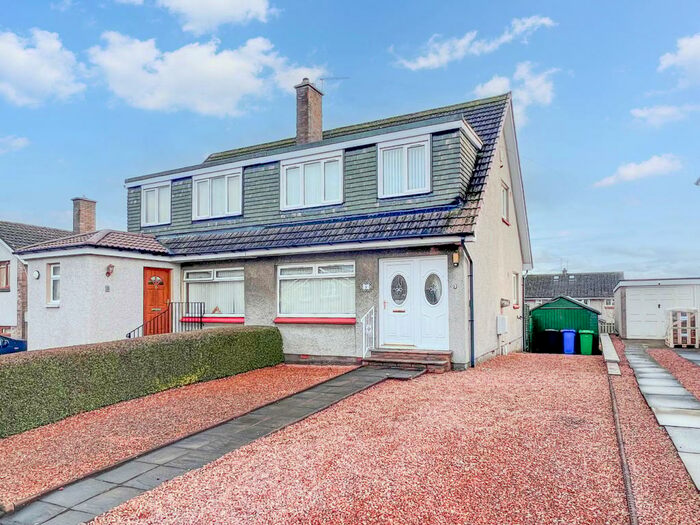 3 Bedroom Semi Detached House For Sale In Cypress Grove, Dunfermline, KY11