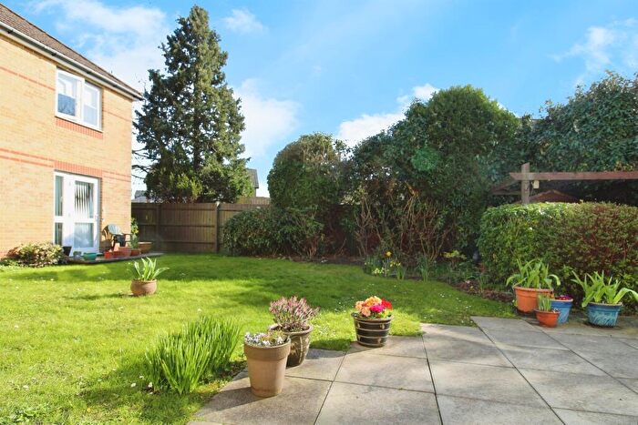 1 Bedroom Retirement Property For Sale In St. Fagans Road, Cardiff, CF5