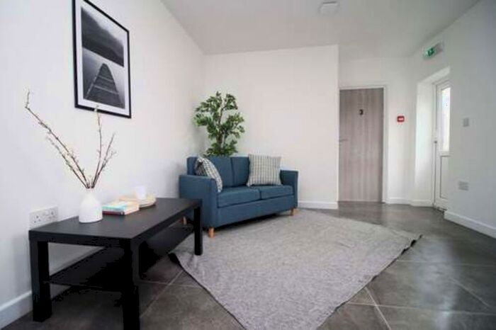 1 Bedroom Studio To Rent In Newport Road, Cardiff, CF24