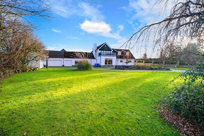 5 Bedroom Detached Villa For Sale In Main Street, Craigie, KA1