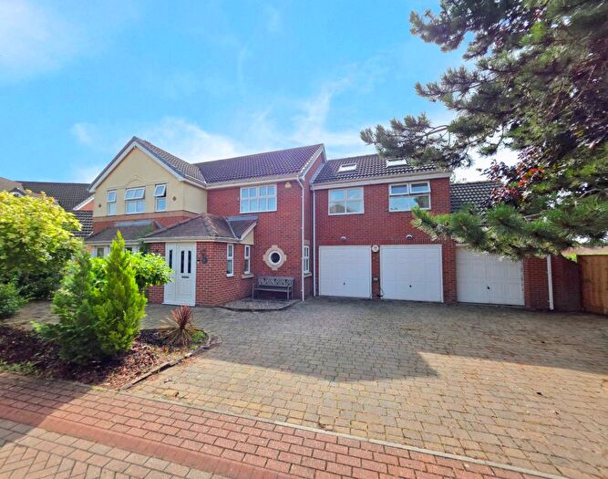 5 Bedroom Detached House For Sale In Brewster Walk, Bawtry, DN10