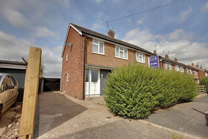 3 Bedroom Property For Sale In Corona Drive, Hull, HU8