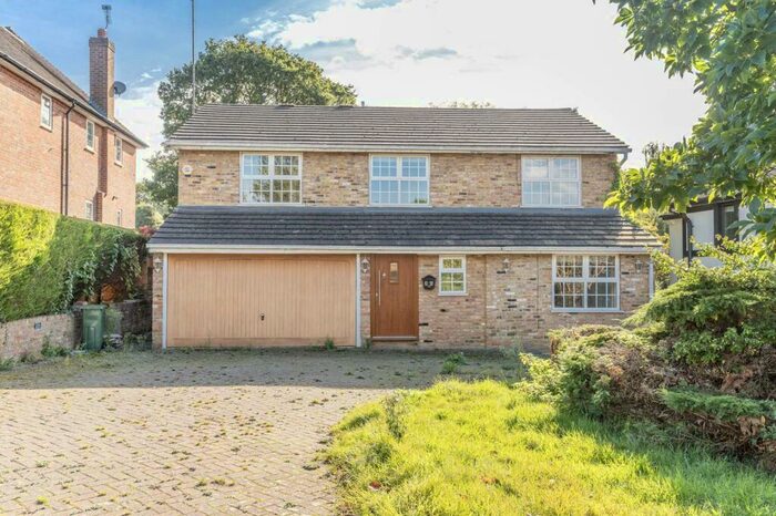 4 Bedroom House To Rent In Wieland Road, Northwood, HA6