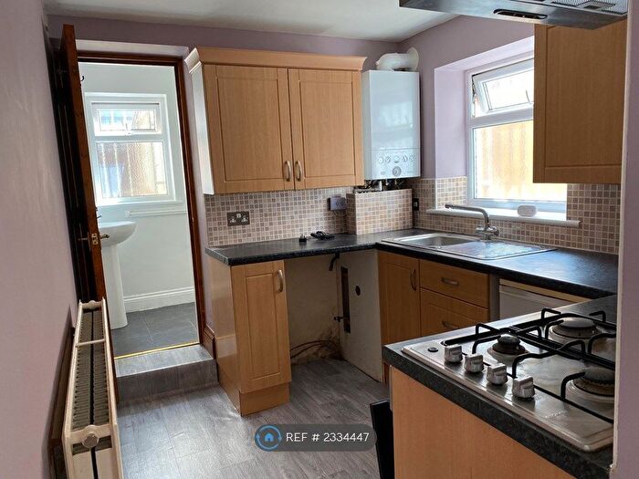 1 Bedroom Flat To Rent In Soundwell Road, Bristol, BS16