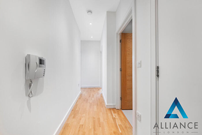 1 Bedroom Flat To Rent In Scimitar House, Eastern Road, Romford, Essex, RM1