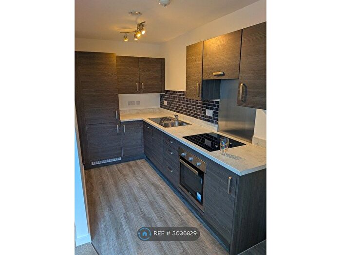 1 Bedroom Flat To Rent In Adelphi St, Salford, M3