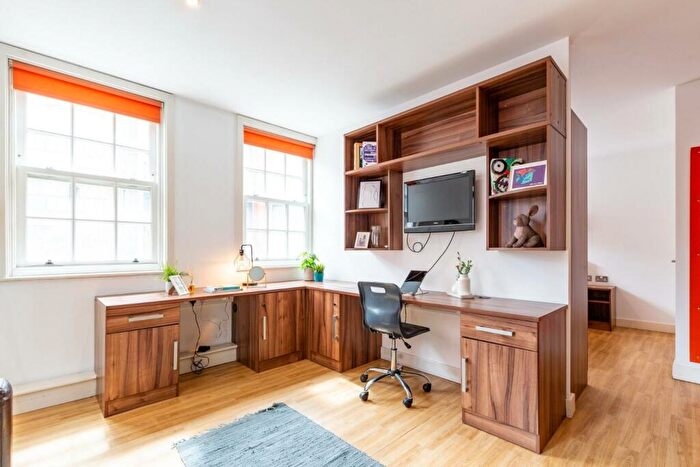 1 Bedroom Apartment To Rent In King Square Studios, Bristol, BS2