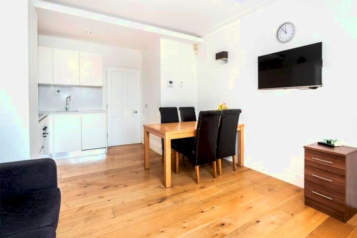 2 Bedroom Flat To Rent In Ivory House, Talbott Square, London, W2