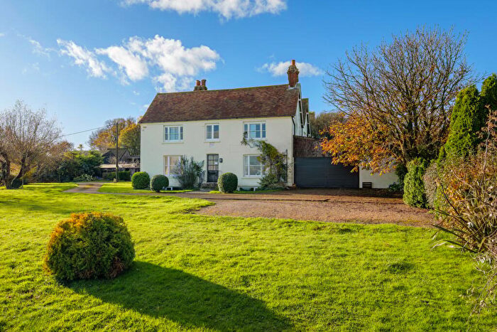 4 Bedroom Detached House For Sale In Arpinge, Folkestone, CT18