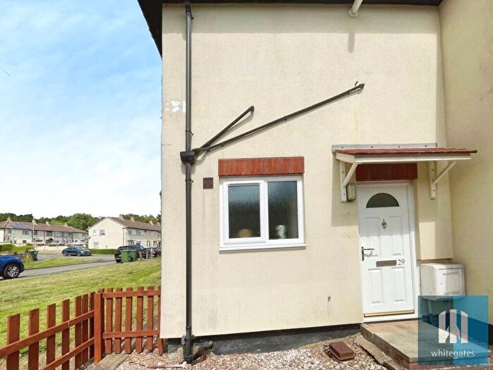 1 Bedroom Apartment To Rent In Stutely Grove, Bradley, Huddersfield, HD2