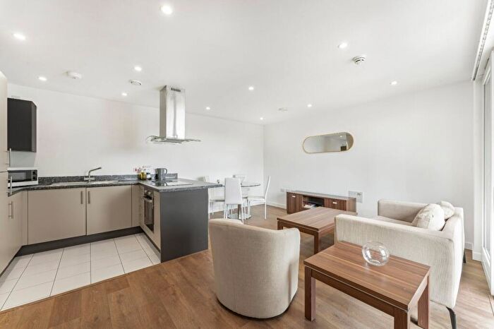 1 Bedroom Flat To Rent In Queensbury House, Equinox Square, E14