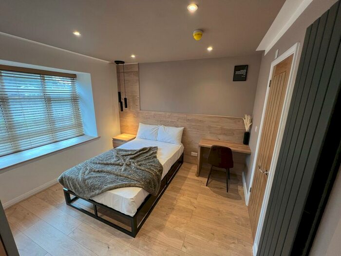 Studio To Rent In Guildford Close, Exeter, EX4