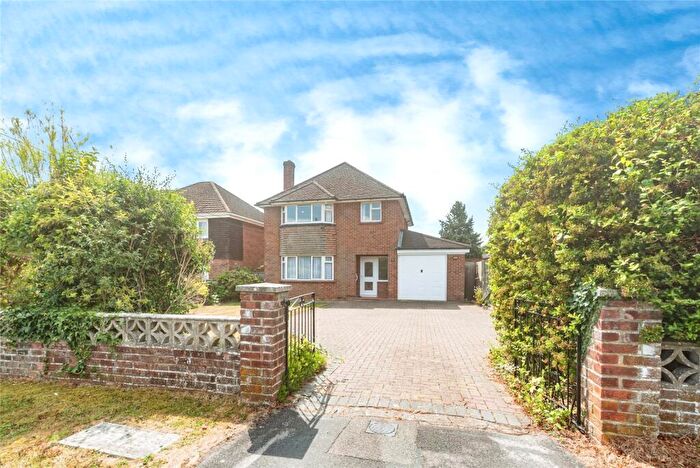 3 Bedroom Detached House For Sale In Linden Avenue, Old Basing, Basingstoke, Hampshire, RG24