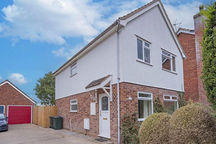 4 Bedroom Detached House For Sale In Bronsil Drive, Malvern, Worcestershire, WR14