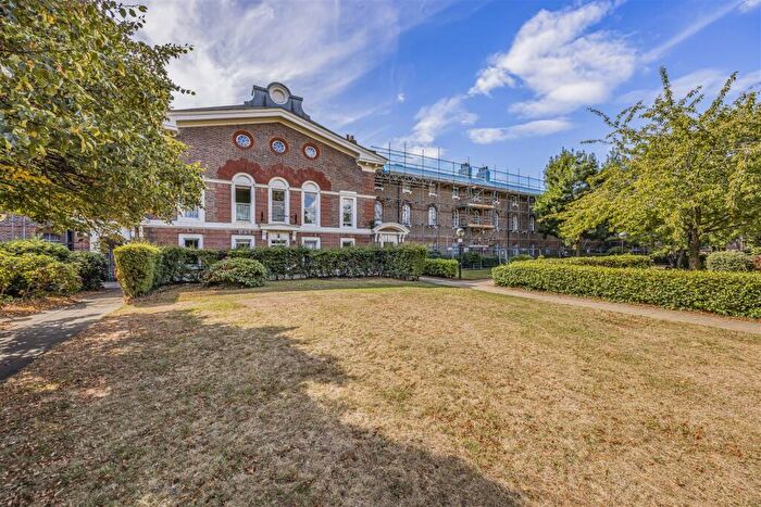 1 Bedroom Flat For Sale In St. Marys Road, Portsmouth, PO3