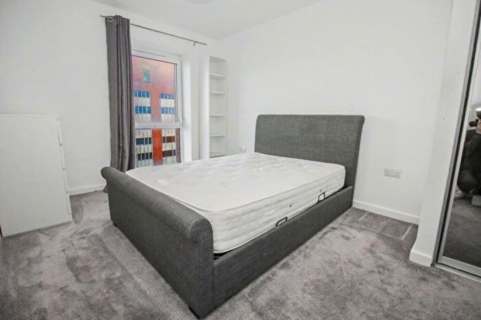 1 Bedroom Flat For Sale In Capstan Road, Centenary Quay, SO19