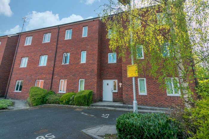 1 Bedroom Flat To Rent In Mill Court Drive, Radcliffe, Manchester., M26