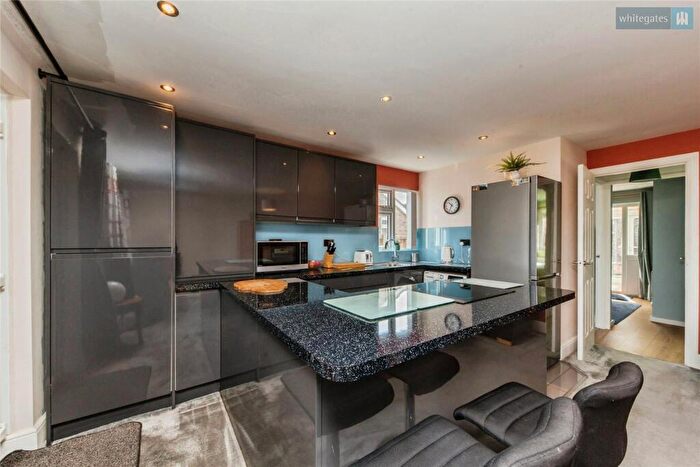 2 Bedroom Bungalow For Sale In Seaton Close, Crewe, Cheshire, CW1