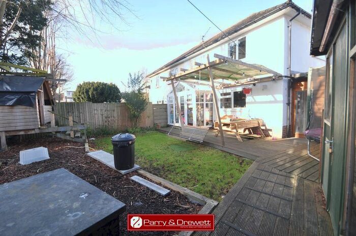 4 Bedroom Property To Rent In Fairmead Close, New Malden, KT3