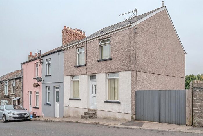 3 Bedroom End Of Terrace House For Sale In Clifton Terrace, Blaenavon, Pontypool, NP4