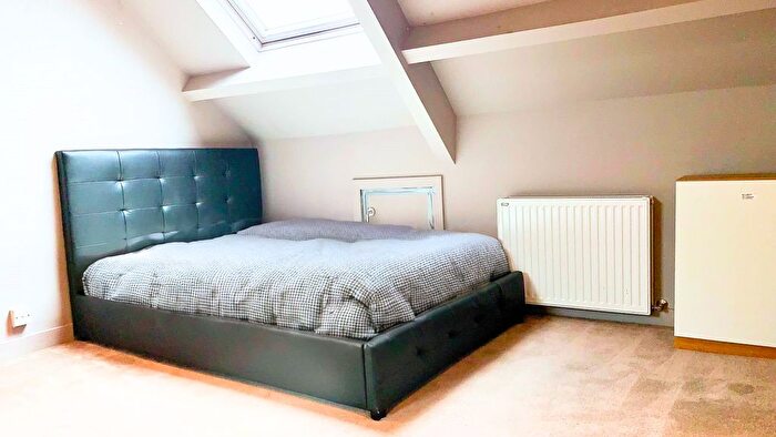 3 Bedroom Flat To Rent In Osborne Road, Jesmond, Newcastle Upon Tyne, NE2