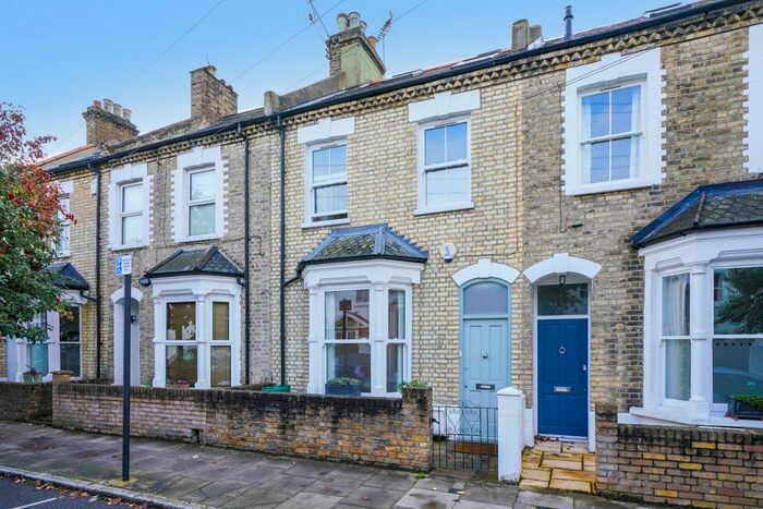 4 Bedroom Terraced House To Rent In Becklow Road, Shepherds Bush, W12