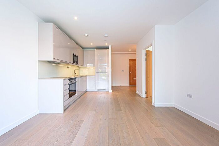1 Bedroom Flat To Rent In Thonrey Close, Colindale, London, NW9
